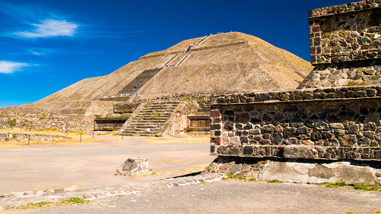Teotihuacan-Pyramids