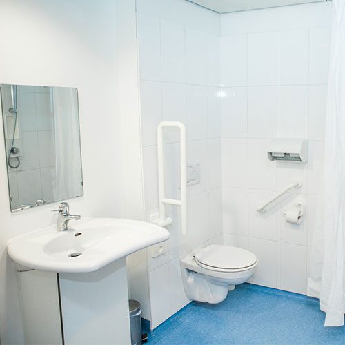 VJH Leuven bathroom